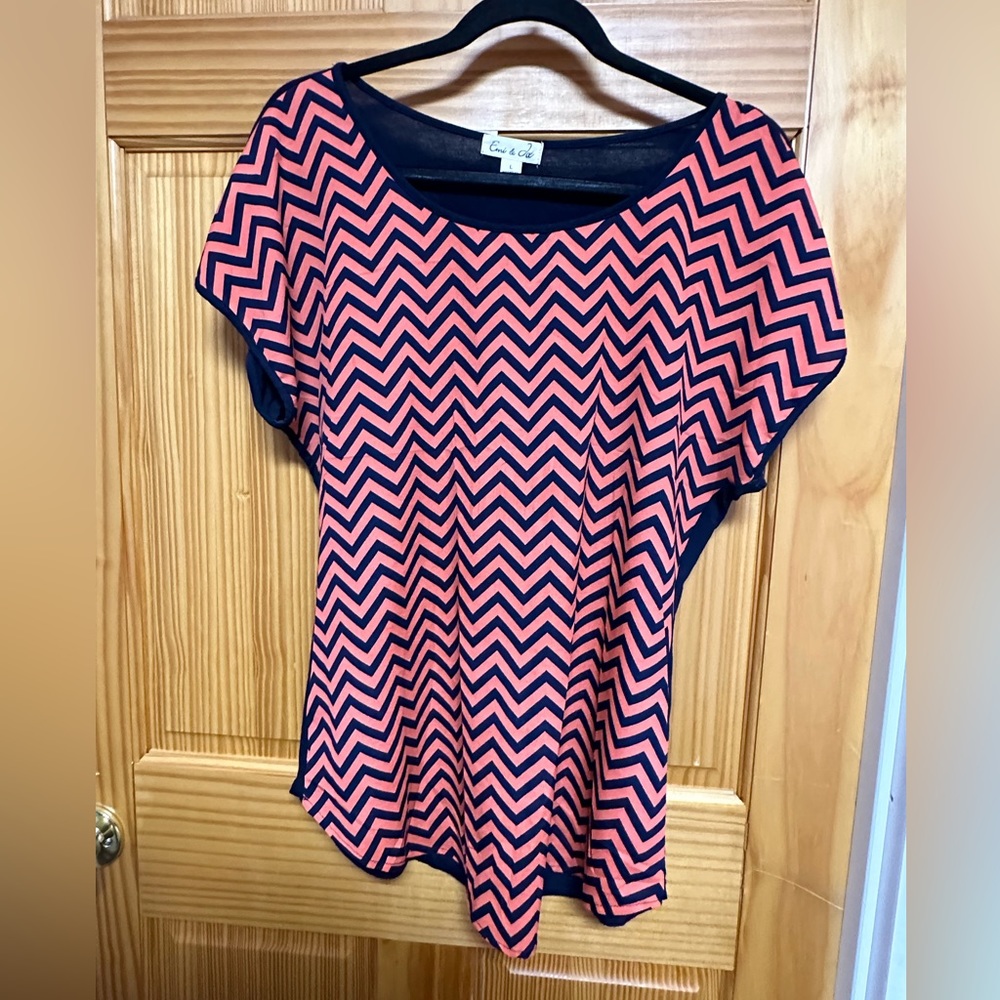 Emi and Joe chevron blouse, size Large.